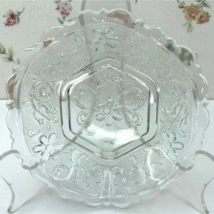 Vintage Indiana Glass Tiara Sandwich Glass Daisy Design Candy Dessert Dish